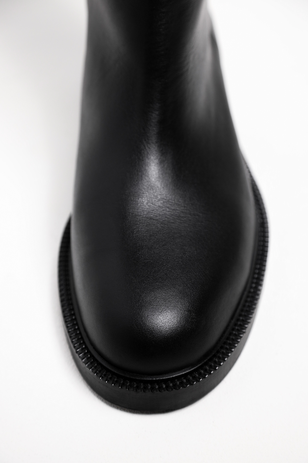 ЧОБОТИ ВИСОКІ